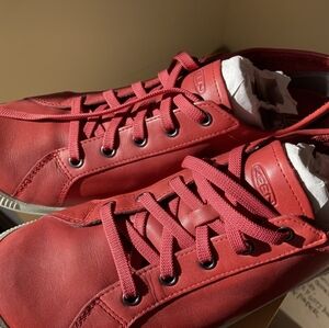 Keen Lorelai Garnet Sneakers